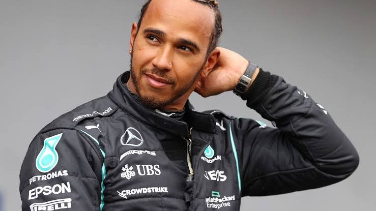 Lewis Hamilton: Net Worth| Salary| Wife| Parents| Contract