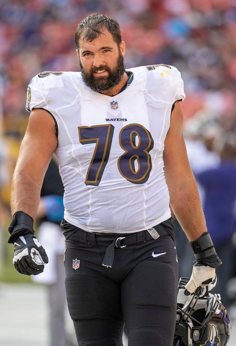 Alejandro Villanueva: Net worth| Wife| How tall is| Salary| Stats ...