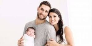 Kevin Kiermaier: Wife| Number| Contract| Eyes| Where is today