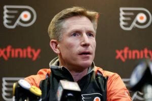 Dave Hakstol: Flyers| Philadelphia flyers| Coaching Record