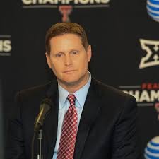 Chris Beard: Is married| Press conference| Contract| Salary