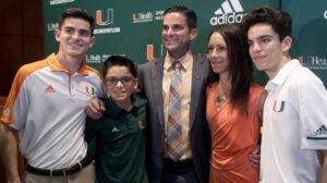 Manny Diaz: Vaccine| Mother| Dad| Height| Salary| Extension