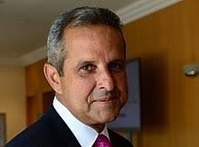 Manny Diaz: Vaccine| Mother| Dad| Height| Salary| Extension