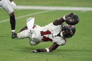 Chris Godwin: Injury update| Is hurt| Injury| Stats| News