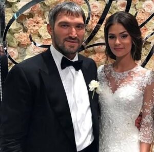 Alexander Ovechkin: Wife| Rookie card| Goal Record| Contract