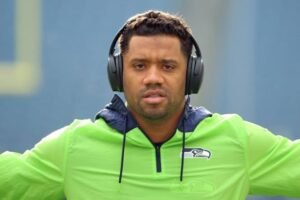 Russell Wilson: Birthday| Playing tonight| Jersey patches