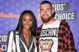 Travis Kelce: Week 18| Is jason kelce related to| Girlfriend