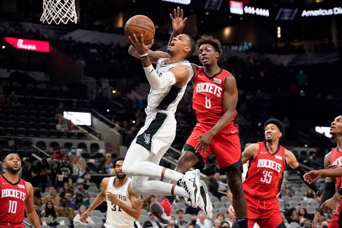 Spurs At Rockets Lineups Injury Reports Broadcast Stream Sportsjone