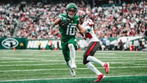 Braxton Berrios: College stats| Lateral| College| 247| Wife