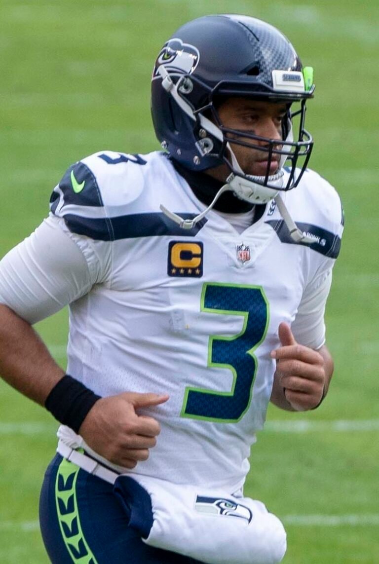 Russell Wilson New contract with Broncos Contract breakdown sportsjone