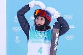 Eileen Gu: Nationality| Why does ski for China| Ranking