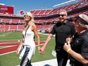 Joe Montana: Commercial| College| Heisman| National championship