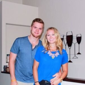 Calvin Pickard: Wife| Contract| Salary| First season| Challenge