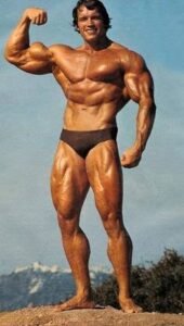 Arnold Schwarzenegger: Salma hayek| Maid| Bodybuilding