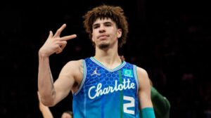Lamelo Ball: How tall is| Shoes| Girlfriend