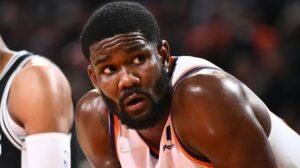 Deandre Ayton: Minutes restriction| Contract| Pick| Wife| Trade