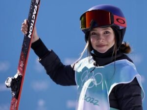 Eileen Gu: Citizenship status| Panda hat| 42 Million| Halfpipe