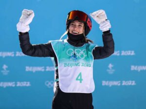 Eileen Gu: Citizenship status| Panda hat| 42 Million| Halfpipe