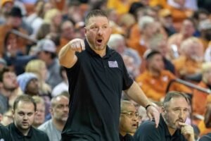 Chris Beard: lubbock| Postgame| Texas tech| Salary| Where did go to college