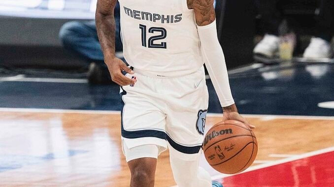 Ja_Morant_dribbling Ja Morant: Dunk tonight| Is related to usher| Game winner