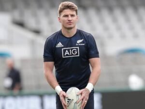 Beauden Barrett: Concussion| Injury| Covid| Injury update