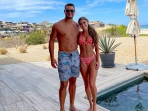 Mitchell Trubisky: Draft profile| Playoff record| Jersey| Wife