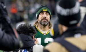Aaron Rodgers: Did sign a new contract| Who did sign with