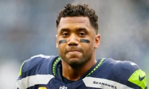 Russell Wilson: To the broncos| Trade to denver| Broncos contract