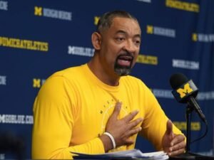 Juwan Howard: Wife glasses| Does son play for michigan