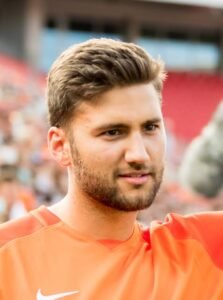 Maxi Kleber: Wife |Parents| Position| Family| Injury