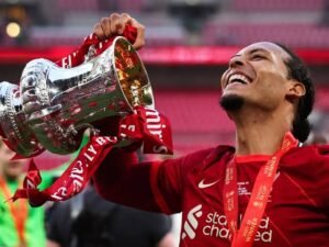 Van Dijk: Wife| Injury| Net Worth| Jersey number