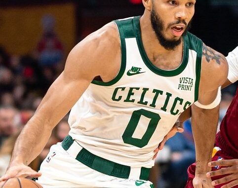 Jayson_Tatum_(51687926198)_(cropped) (2)