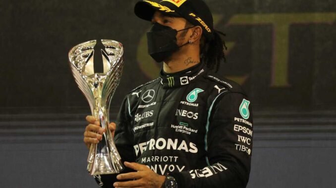 Taille-et-poids-de-Lewis-Hamilton-quelle-est-la-taille Lewis Hamilton: Hairstyle| Taille| zoolander 2| Hand tattoo