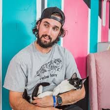 Tony Gonsolin: Cats| Wife| Cat cleats| Cat man| Cat shoes
