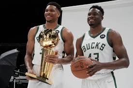 Giannis Antetokounmpo: Older brother| Agent| Nike deal