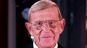 Lou Holtz: Commencement speech| Quotes| What is doing now