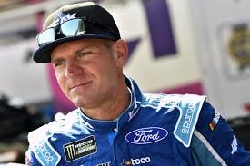 Clint Bowyer: Accident| What happened to| Nascar driver