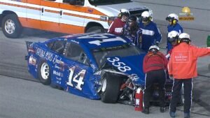Clint Bowyer: Accident| What happened to| Nascar driver