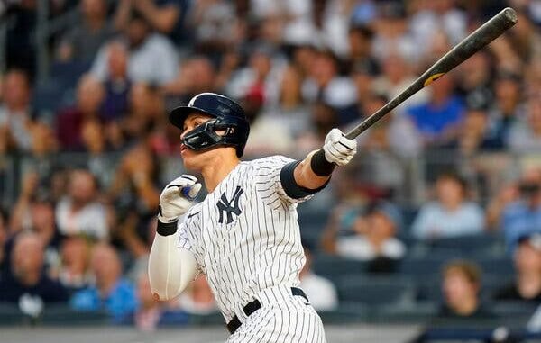aaron-judge-home-run-tracker-40-articleLarge (1)