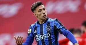 Lisandro Martinez: Release clause| Contract| Position| Fifa 22 potential