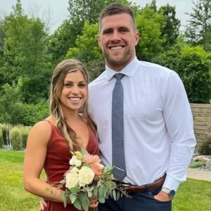 TJ Watt: Fiance ring| Engagement| Wife| Does have a wife