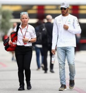 Lewis Hamilton: Salary 2022| Who is assistant| Net worth 2022