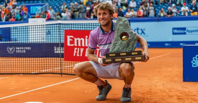 Casper Ruud: Ranking 2022| Biography| Number 1| Style - sportsjone