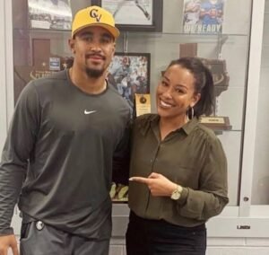 Jalen Hurts: Is married| Who did play for in college| Outfit