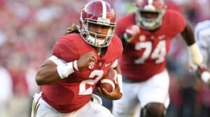 Jalen Hurts: Is married| Who did play for in college| Outfit