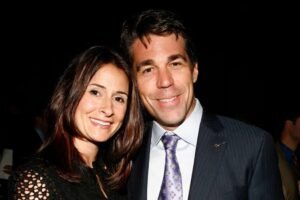 Chris Fowler: Salary| What happened to| Wife| Salary| Brother