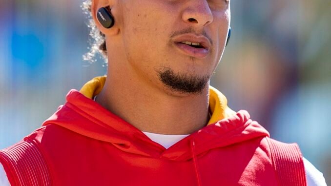 Patrick_Mahomes_(51615475056) (1)