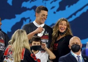 Tom Brady: Did retire again| Wife ultimatum| Why is wearing a white glove