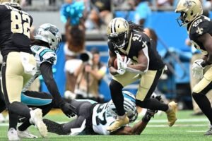 Alvin Kamara: Injured| 6 touchdowns fantasy| Is playing sunday