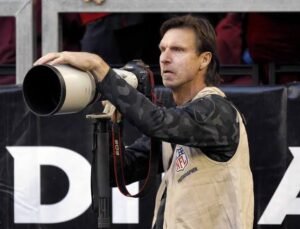 Randy Johnson: Photographer| Career earnings| Who is| Hit bird